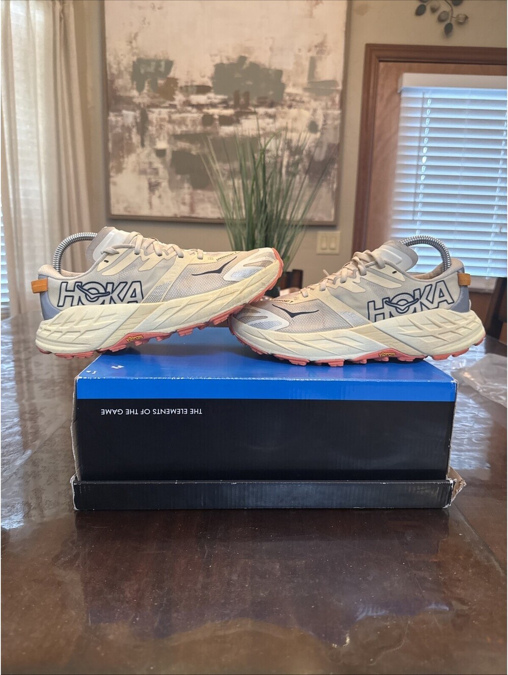 Hoka One One Speedgoat 7 Womens Size 8.5 B Vintage Yellow Running Shoes Sneakers